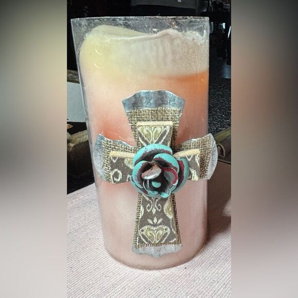 Elegant Cross Candle Decor Excellent Preloved Condition - Picture 1 of 3